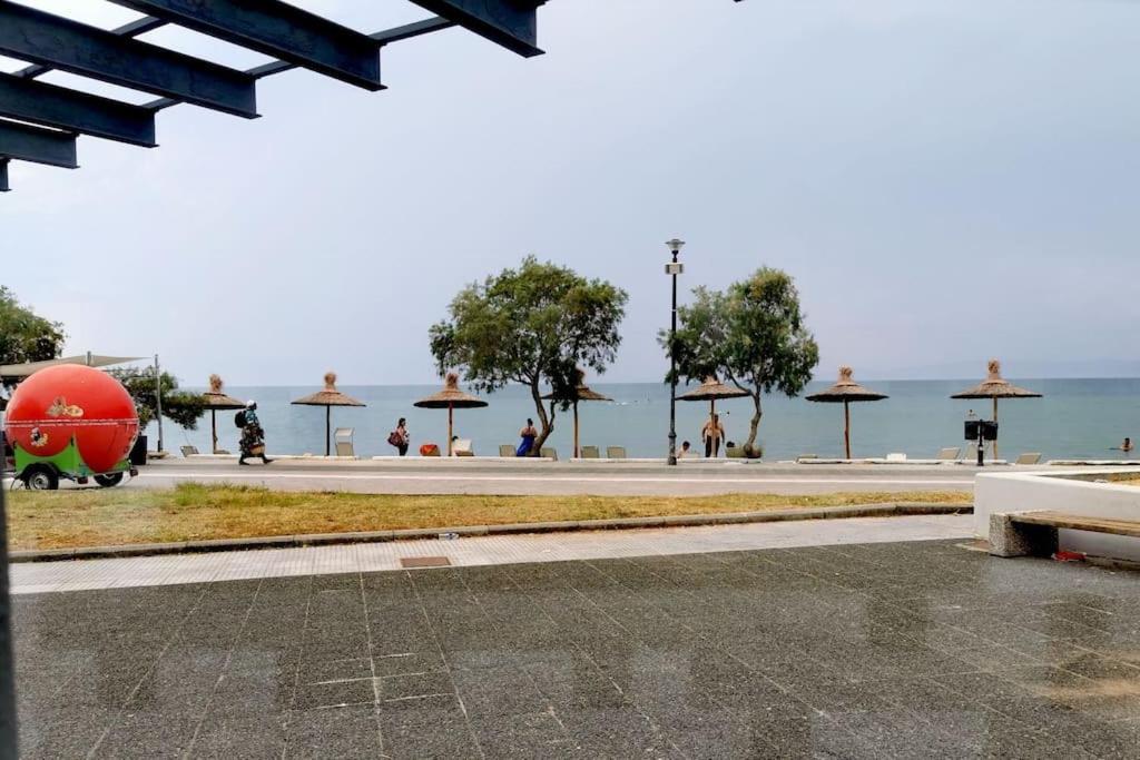 Apartment With 3 Rooms Just 1 Min From The Beach And Free Public Parking Переа Экстерьер фото