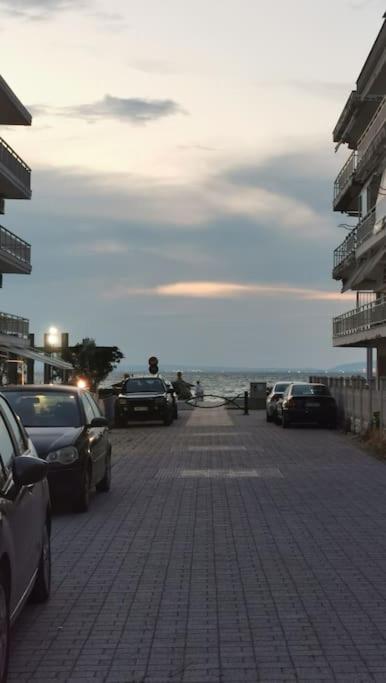 Apartment With 3 Rooms Just 1 Min From The Beach And Free Public Parking Переа Экстерьер фото
