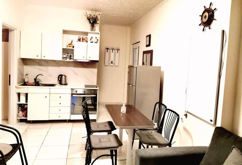 Apartment With 3 Rooms Just 1 Min From The Beach And Free Public Parking Переа Экстерьер фото